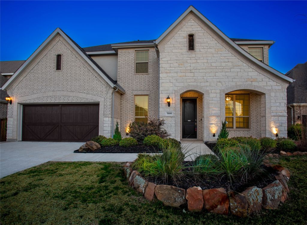 7600 Clear Rapids Drive, Mckinney, TX 75071