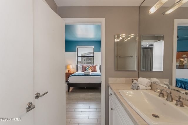 4021 N 75th Street 201, Scottsdale, AZ 85251