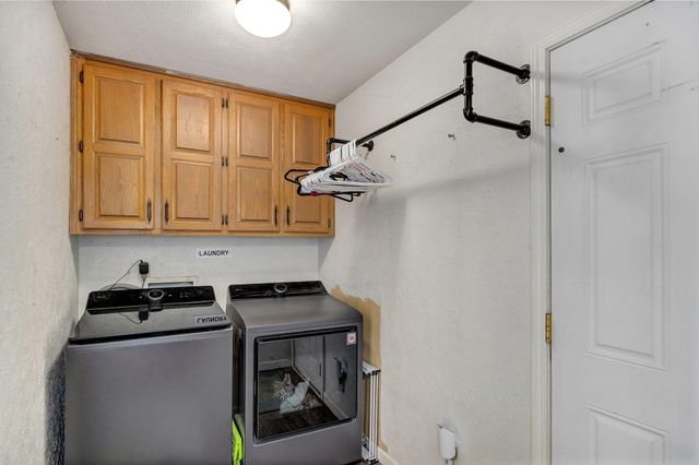 5454 S Roanoke Avenue, Springfield, MO 65810