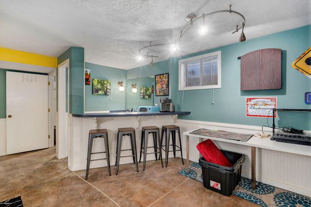 5454 S Roanoke Avenue, Springfield, MO 65810