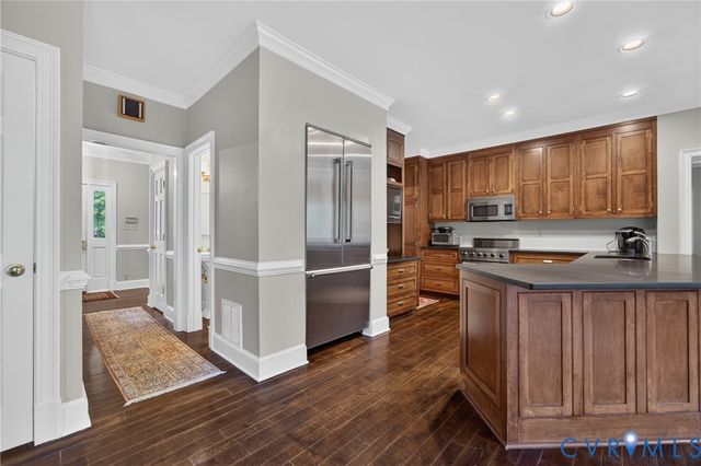 1108 Shallow Well Rd, Manakin Sabot, VA 23103