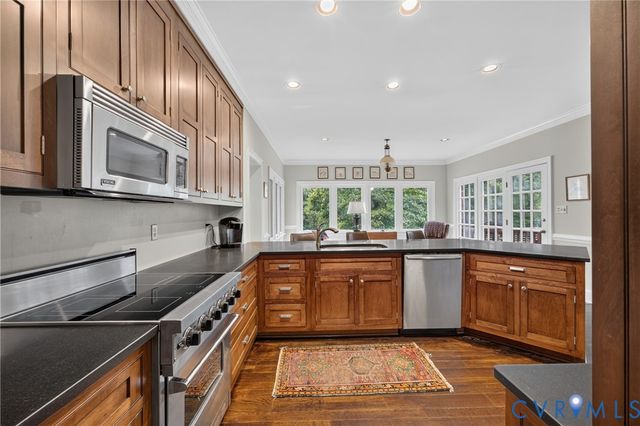 1108 Shallow Well Rd, Manakin Sabot, VA 23103