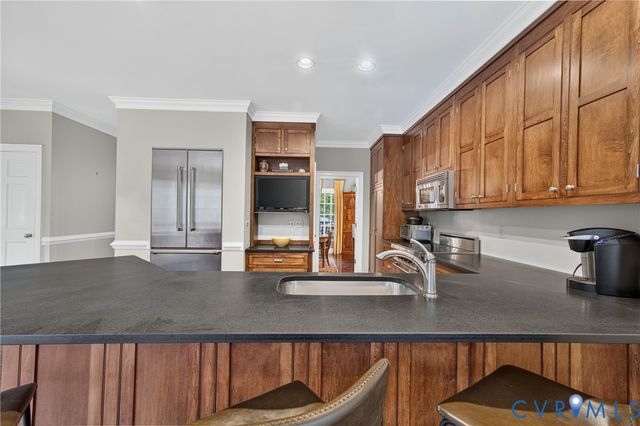 1108 Shallow Well Rd, Manakin Sabot, VA 23103