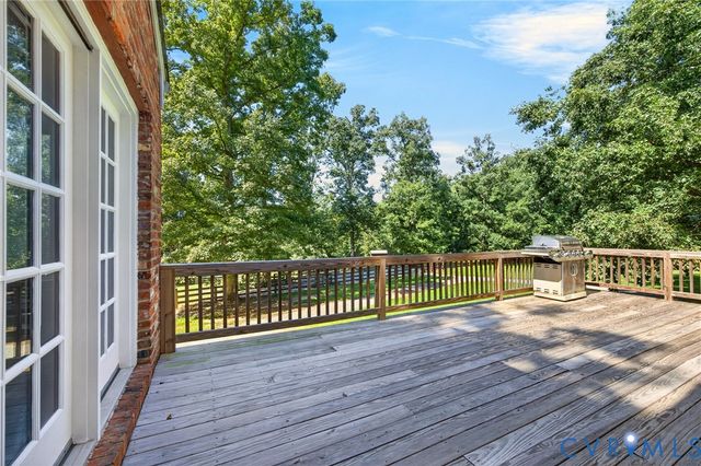 1108 Shallow Well Rd, Manakin Sabot, VA 23103