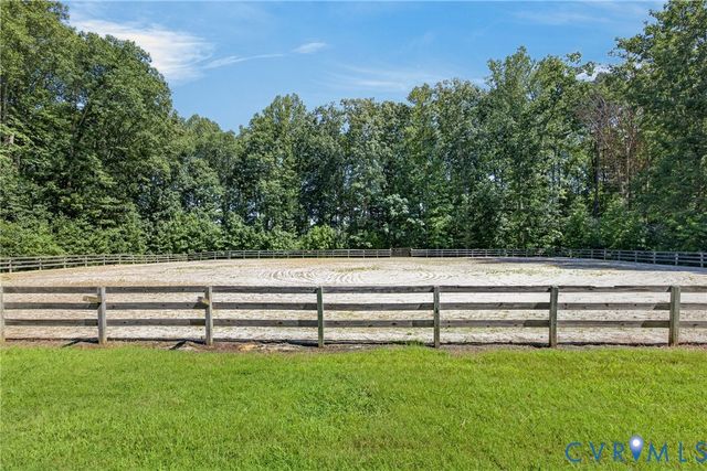 1108 Shallow Well Rd, Manakin Sabot, VA 23103