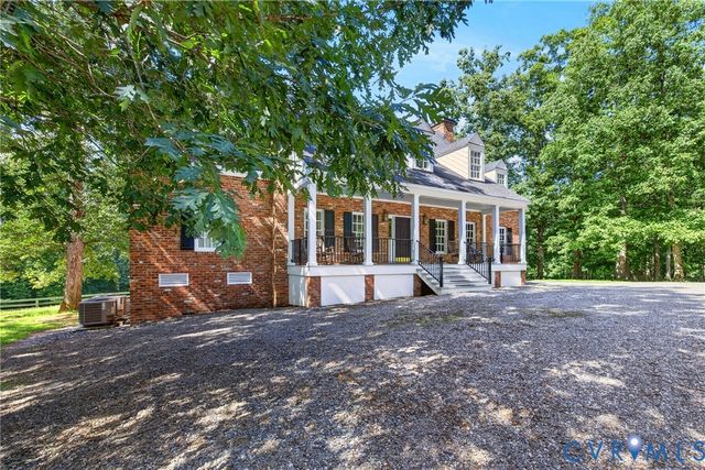 1108 Shallow Well Rd, Manakin Sabot, VA 23103