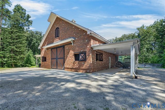 1108 Shallow Well Rd, Manakin Sabot, VA 23103