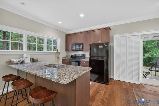 1108 Shallow Well Rd, Manakin Sabot, VA 23103
