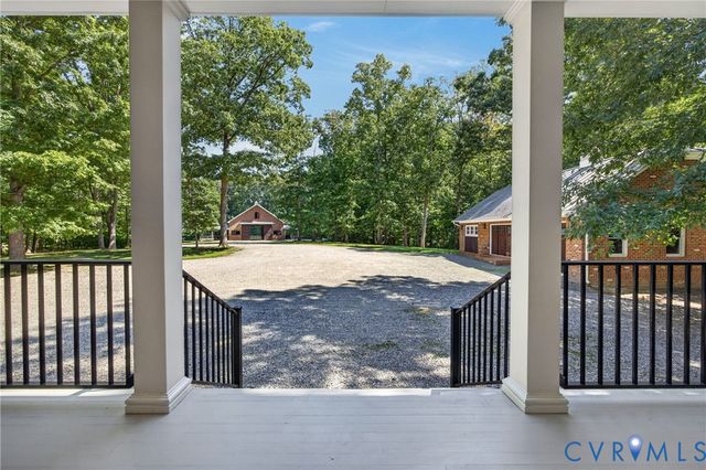 1108 Shallow Well Rd, Manakin Sabot, VA 23103