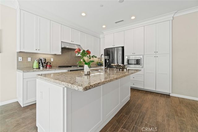 68 Island Coral, Irvine, CA 92620