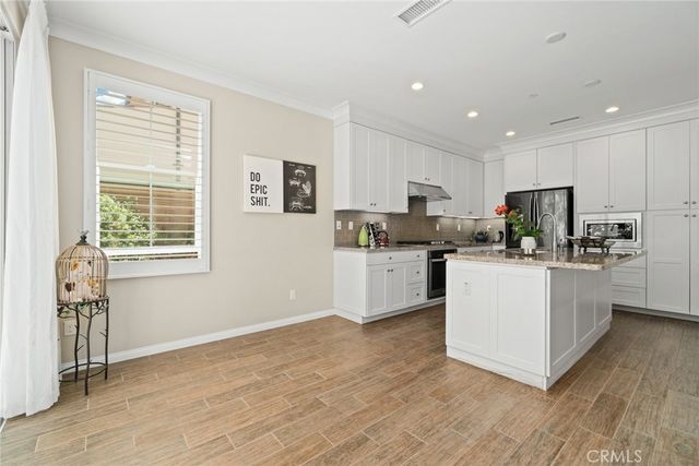 68 Island Coral, Irvine, CA 92620