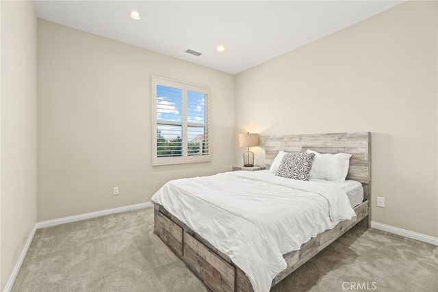 68 Island Coral, Irvine, CA 92620