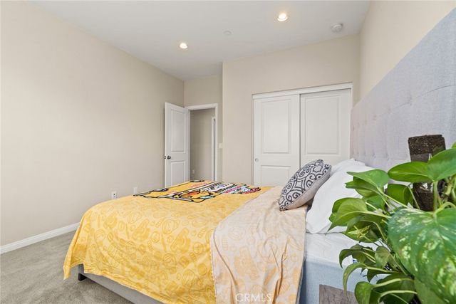 68 Island Coral, Irvine, CA 92620