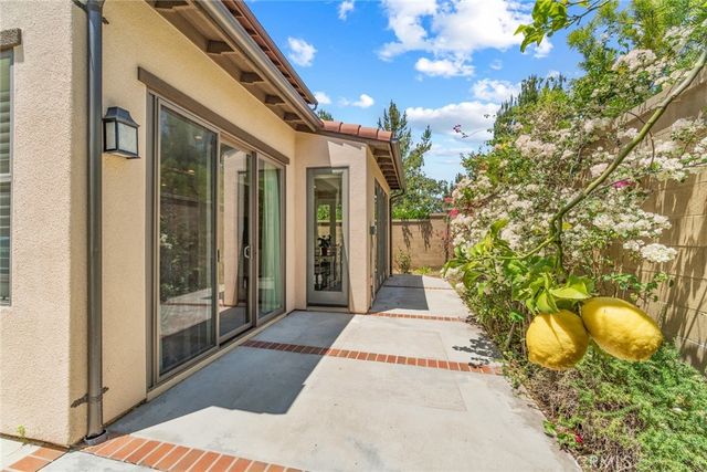 68 Island Coral, Irvine, CA 92620