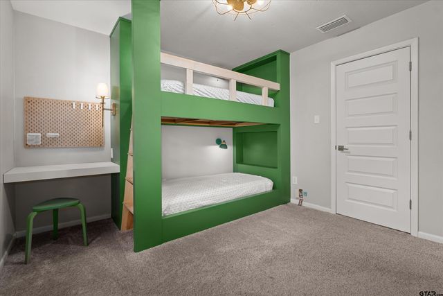 700 Oxford Drive, Tyler, TX 75703