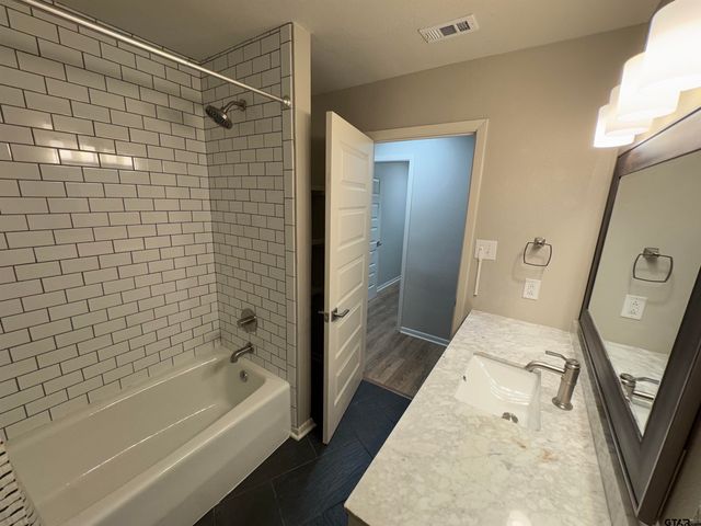 700 Oxford Drive, Tyler, TX 75703