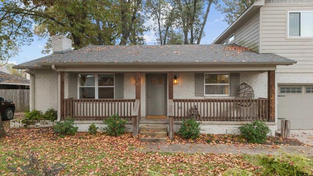 700 Oxford Drive, Tyler, TX 75703