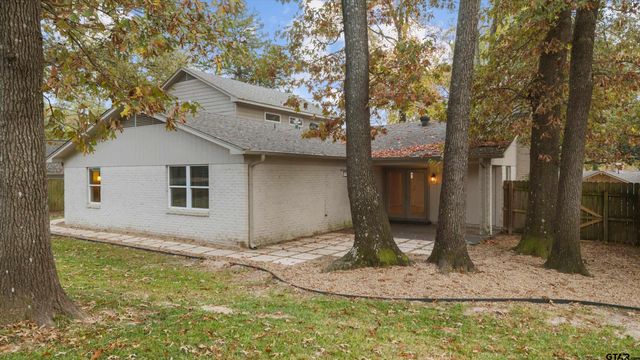 700 Oxford Drive, Tyler, TX 75703