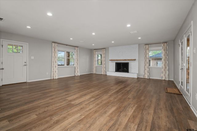 700 Oxford Drive, Tyler, TX 75703