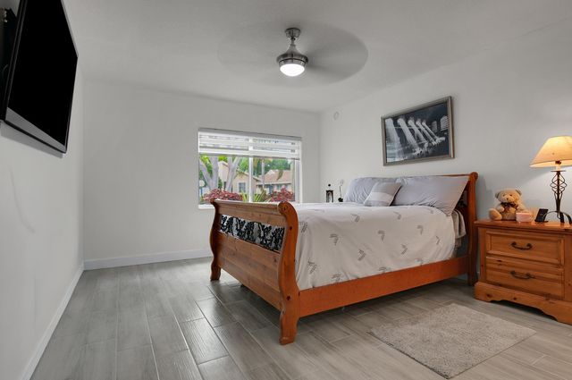 8182 Springtree Road, Boca Raton, FL 33496