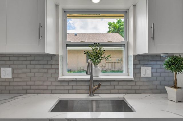 8182 Springtree Road, Boca Raton, FL 33496