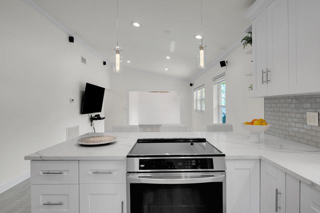8182 Springtree Road, Boca Raton, FL 33496