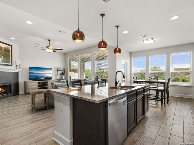 28936 Bucking Bull, Fair Oaks Ranch, TX 78015