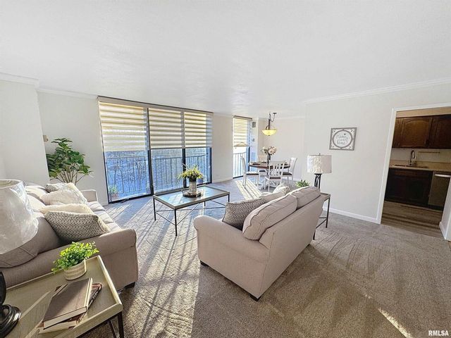 1800 7TH Street 6D, East Moline, IL 61244