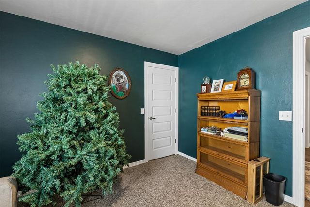 2109 Camino Del Plaza Lane, Edmond, OK 73013