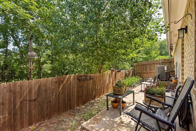 2109 Camino Del Plaza Lane, Edmond, OK 73013
