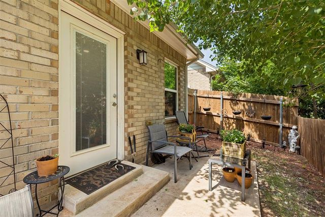 2109 Camino Del Plaza Lane, Edmond, OK 73013