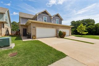 2109 Camino Del Plaza Lane, Edmond, OK 73013