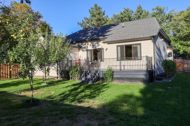1431 Sumter Avenue N, Golden Valley, MN 55427