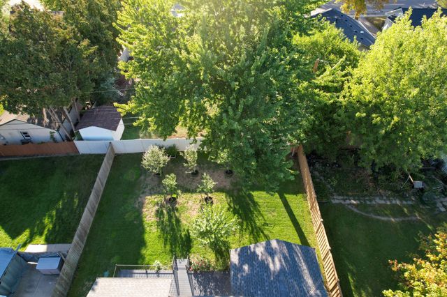 1431 Sumter Avenue N, Golden Valley, MN 55427