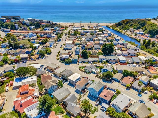 307 Treasure Island, Aptos, CA 95003