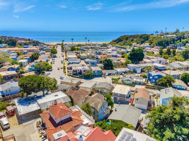 307 Treasure Island, Aptos, CA 95003