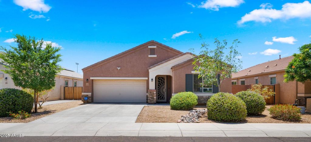 9309 W ORANGE Drive, Glendale, AZ 85305