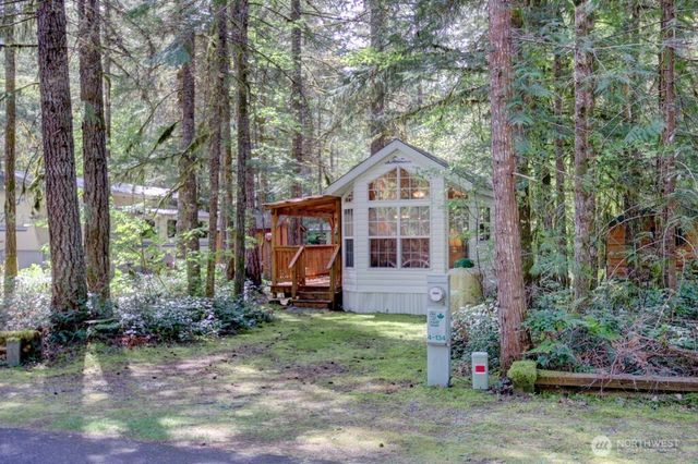 134 Drial Loop, Deming, WA 98244