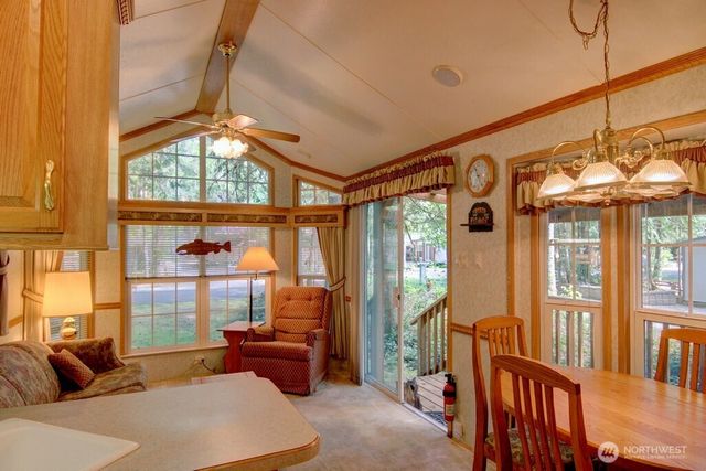134 Drial Loop, Deming, WA 98244