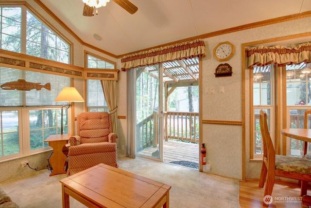 134 Drial Loop, Deming, WA 98244