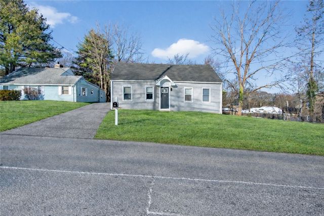 30 Bear Hill Road, Cumberland, RI 02864