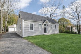 30 Bear Hill Road, Cumberland, RI 02864