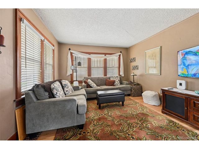 2408 N Nevada Ave, Colorado Springs, CO 80907
