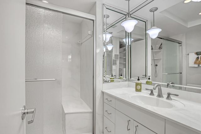 125 S OCEAN Avenue 304, Palm Beach Shores, FL 33404