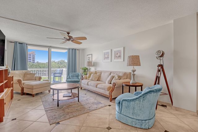 125 S OCEAN Avenue 304, Palm Beach Shores, FL 33404