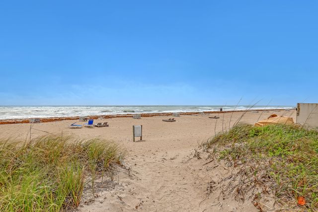 125 S OCEAN Avenue 304, Palm Beach Shores, FL 33404