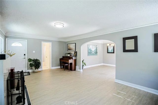 504 N 1st St, Alhambra, CA 91801