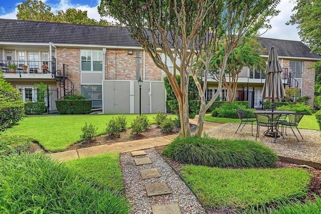 2238 S Piney Point Road 108, Houston, TX 77063