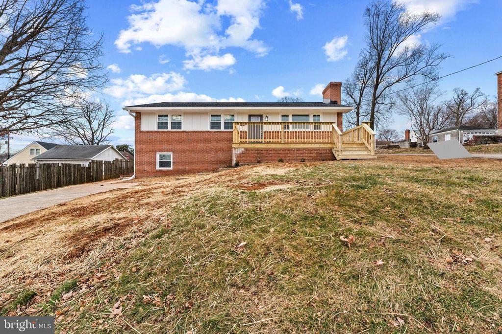 5903 HILLTOP AVE, Baltimore, MD 21207