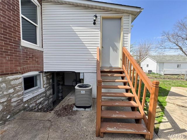 4941 Loughborough Avenue, St Louis, MO 63109